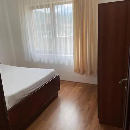Apartament Holiday Apartment