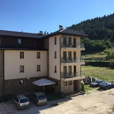 Apartament Holiday Apartment
